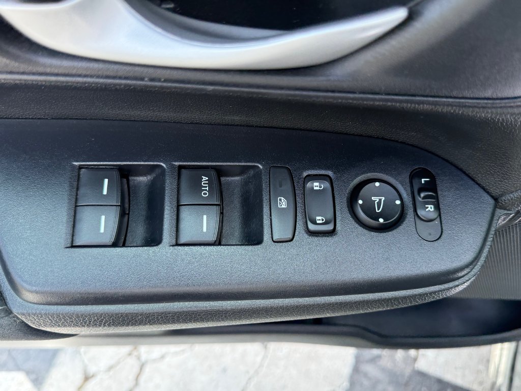 2021 Honda CR-V LX, keyless entry, backup camera, Bluetooth in COLDBROOK, Nova Scotia - 8 - w1024h768px