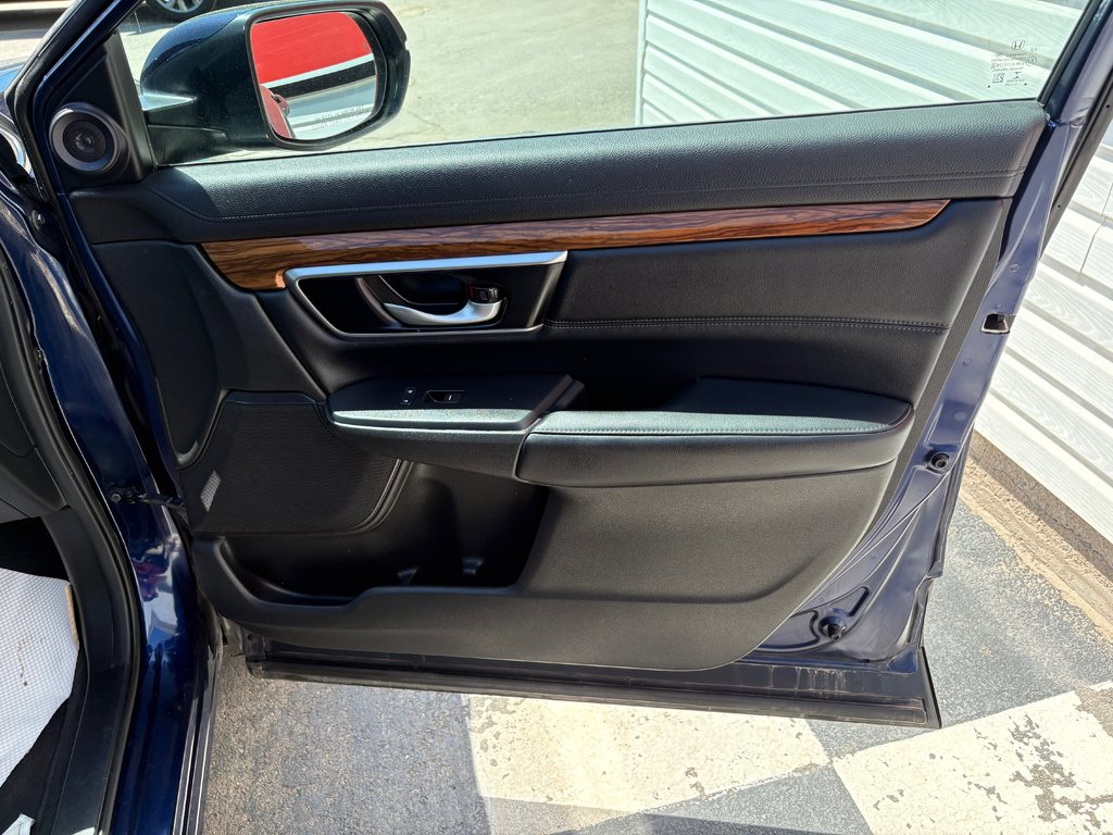 2022 Honda CR-V Touring - heated and power seats, hands free in Kentville, Nova Scotia - 27 - w1024h768px