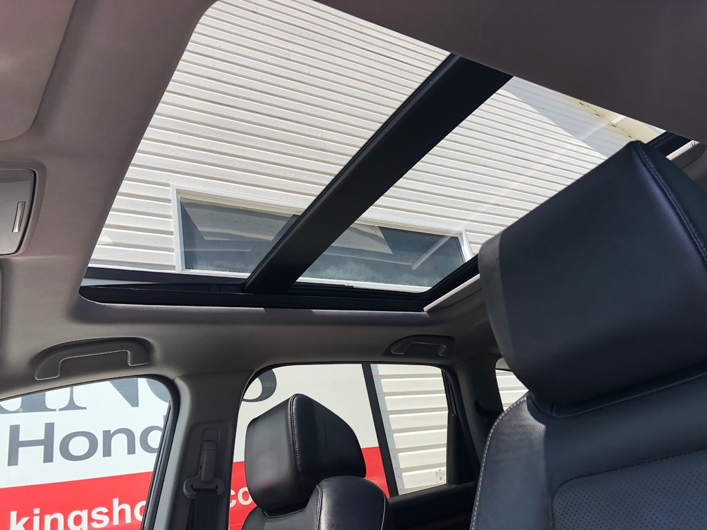 2022 Honda CR-V Touring - dual climate zones, sunroof, hands free in COLDBROOK, Nova Scotia - 20 - w1024h768px