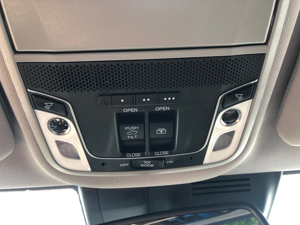 2022 Honda CR-V Touring - dual climate zones, sunroof, hands free in COLDBROOK, Nova Scotia - 16 - w1024h768px