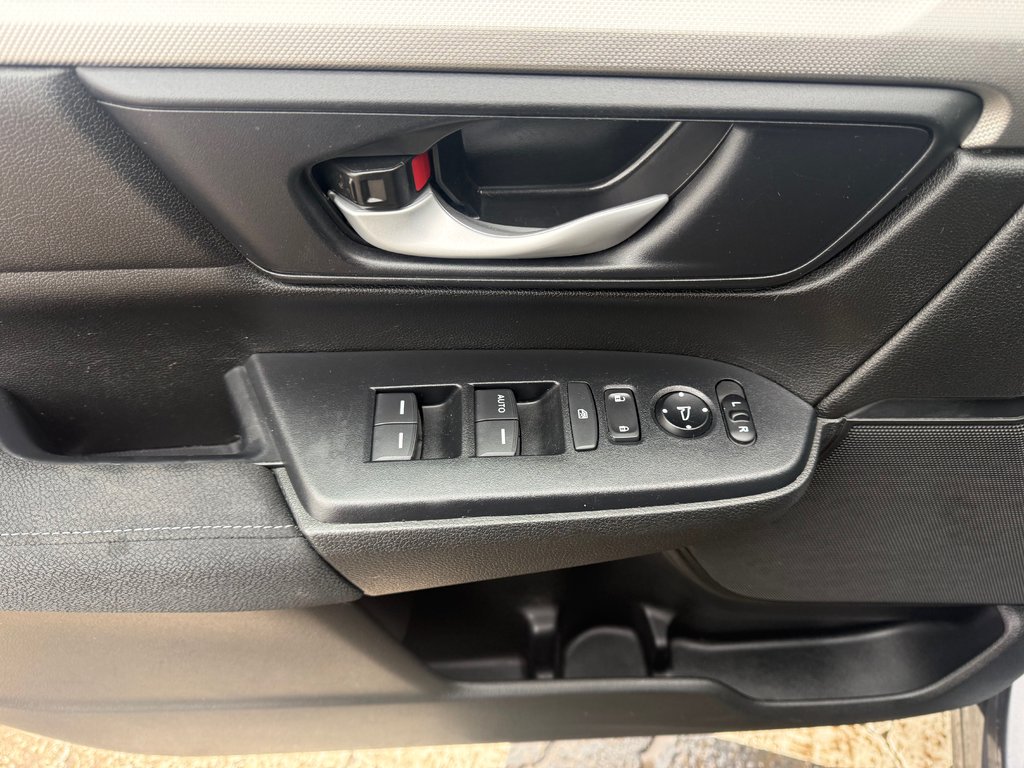 2022 Honda CR-V LX,Keyless entry, remote start, backup camera in COLDBROOK, Nova Scotia - 8 - w1024h768px