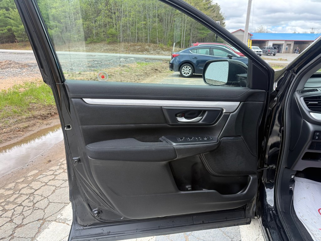 2022 Honda CR-V LX, keyless entry, backup camera, Bluetooth in Kentville, Nova Scotia - 7 - w1024h768px