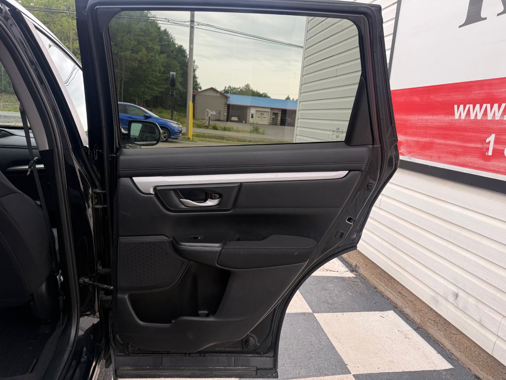 2022 Honda CR-V LX, keyless entry, backup camera, Bluetooth in Kentville, Nova Scotia - 16 - w1024h768px