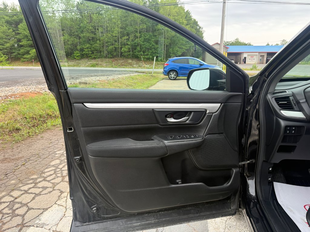 2022 Honda CR-V LX, keyless entry, backup camera, Bluetooth in Kentville, Nova Scotia - 7 - w1024h768px
