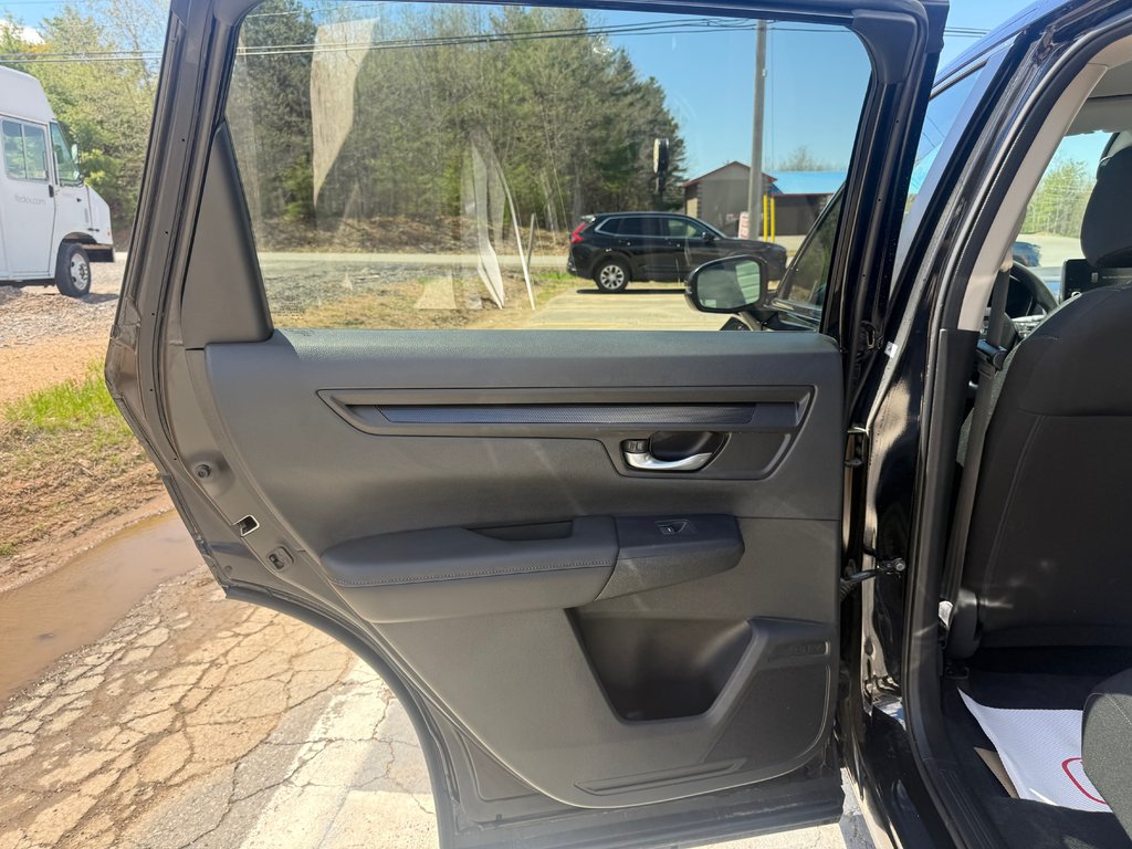 Honda CR-V LX-B, keyless entry, backup camera, Bluetooth 2023 à Kentville, Nouvelle-Écosse - 13 - w1024h768px