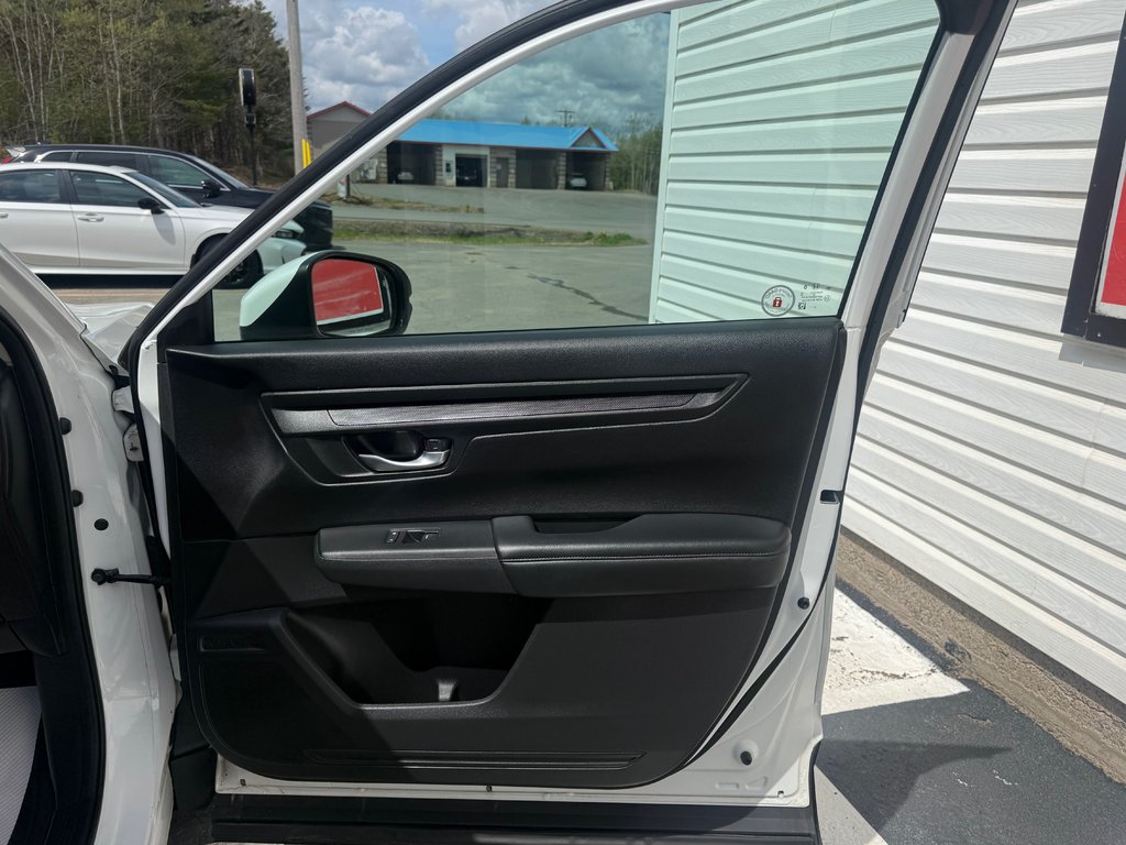 Honda CR-V LX, keyless entry, backup camera, Bluetooth 2023 à COLDBROOK, Nouvelle-Écosse - 18 - w1024h768px