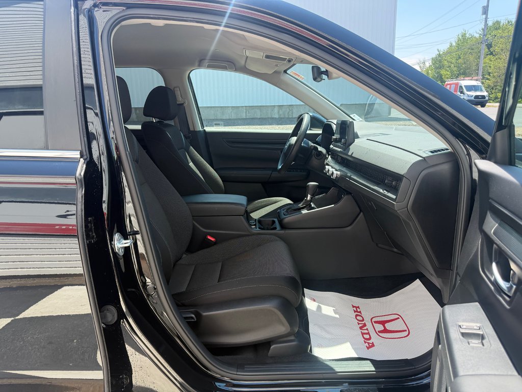 2023 Honda CR-V LX, keyless entry, backup camera, Bluetooth in COLDBROOK, Nova Scotia - 19 - w1024h768px