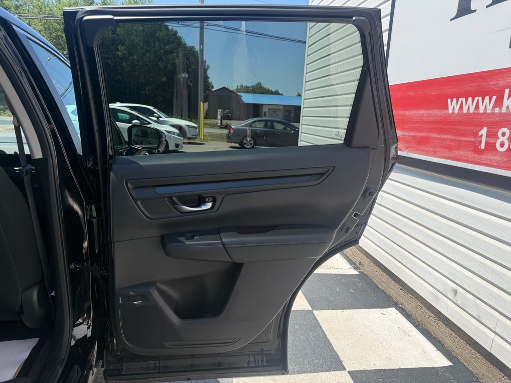 2023 Honda CR-V LX, keyless entry, backup camera, Bluetooth in COLDBROOK, Nova Scotia - 16 - w1024h768px