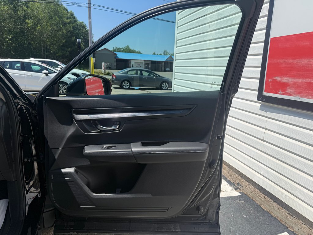 2023 Honda CR-V LX, keyless entry, backup camera, Bluetooth in COLDBROOK, Nova Scotia - 18 - w1024h768px