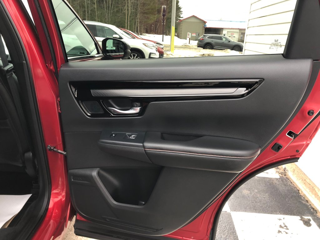 2024 Honda CR-V Touring - sunroof, leather seats, dual climate in COLDBROOK, Nova Scotia - 21 - w1024h768px