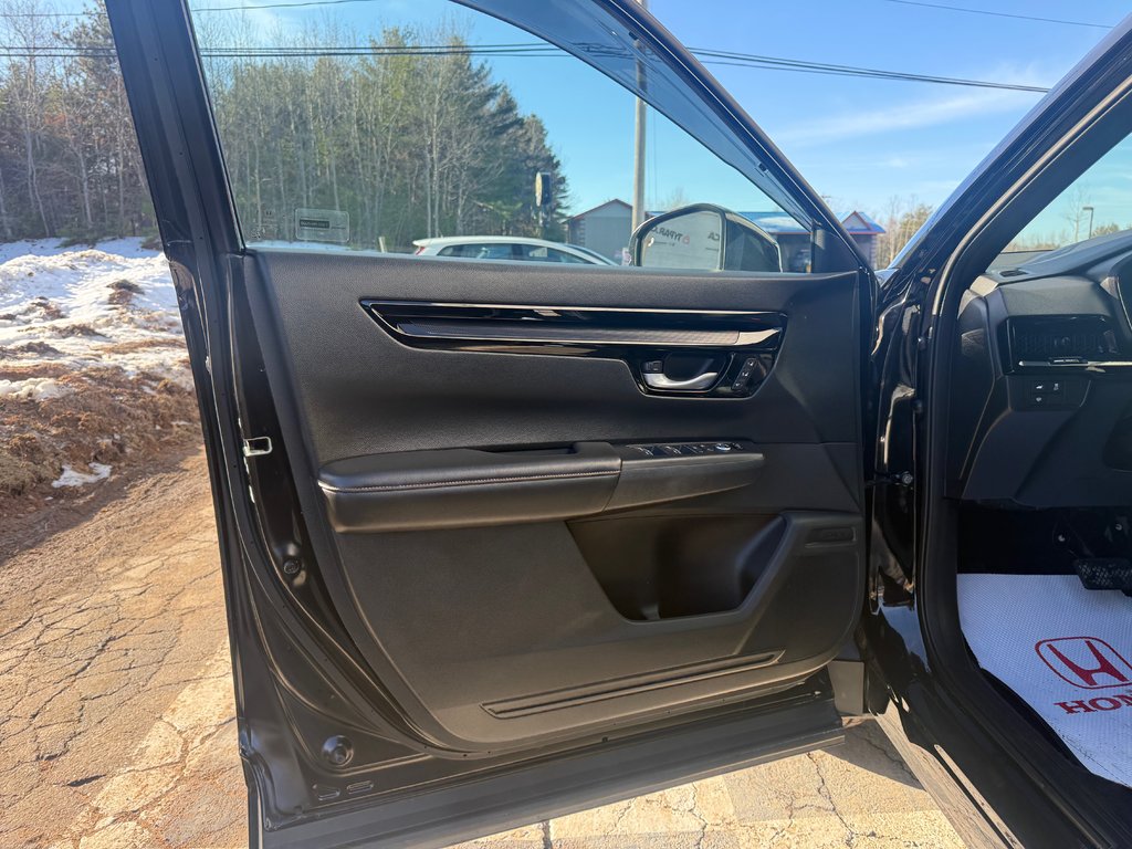 Honda CR-V Touring, Keyless entry, remote start, backup cam 2024 à Kentville, Nouvelle-Écosse - 7 - w1024h768px