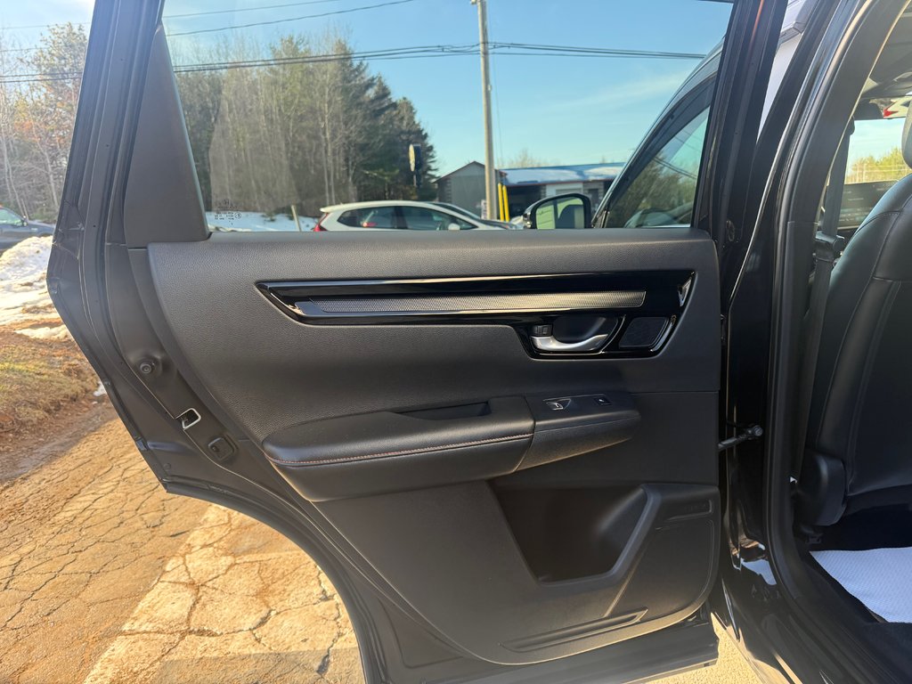Honda CR-V Touring, Keyless entry, remote start, backup cam 2024 à Kentville, Nouvelle-Écosse - 14 - w1024h768px
