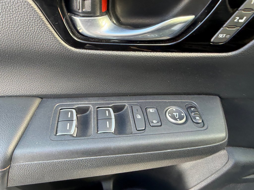 2024 Honda CR-V Touring, keyless entry, backup camera, Bluetooth in COLDBROOK, Nova Scotia - 8 - w1024h768px