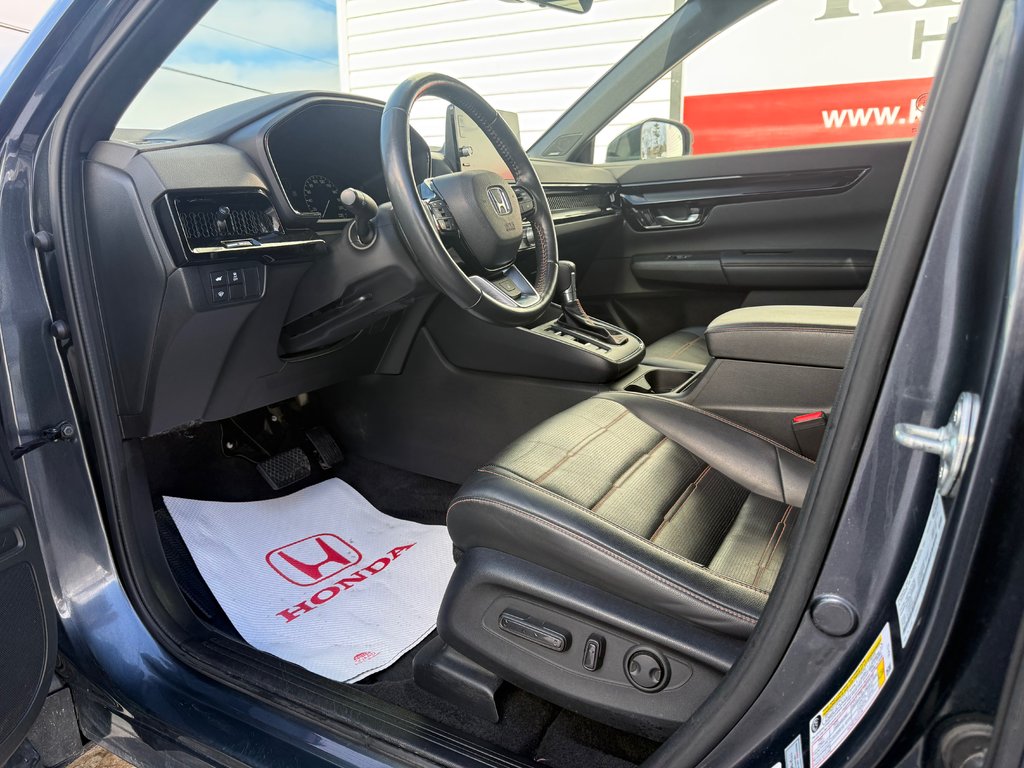 2024 Honda CR-V Touring, keyless entry, backup camera, Bluetooth in COLDBROOK, Nova Scotia - 9 - w1024h768px