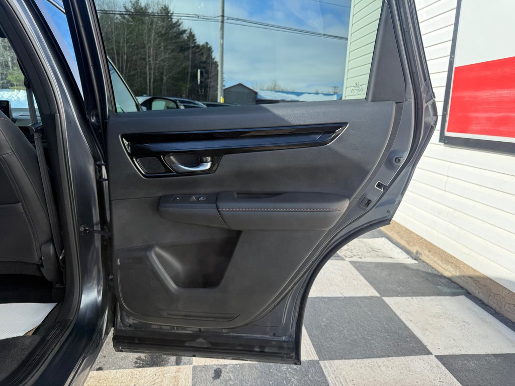 2024 Honda CR-V Touring, keyless entry, backup camera, Bluetooth in COLDBROOK, Nova Scotia - 17 - w1024h768px