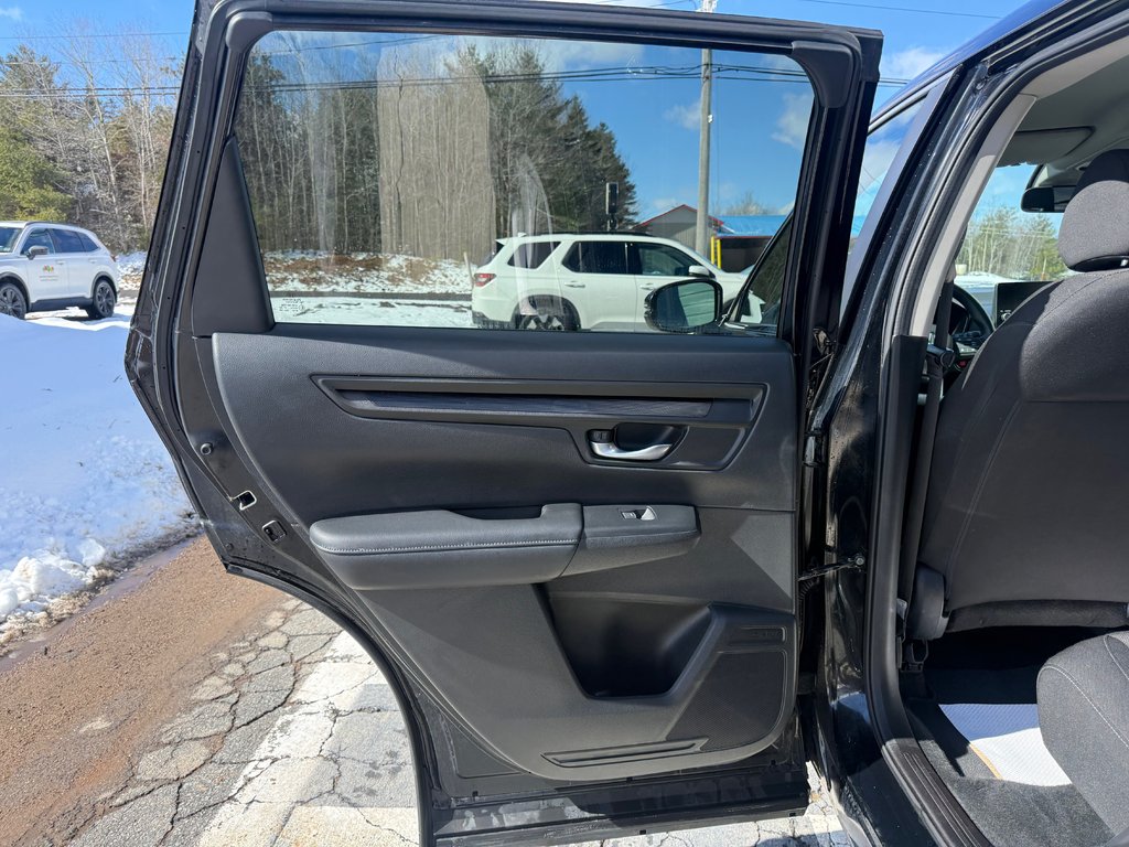2024 Honda CR-V LX-B, keyless entry, backup camera, Bluetooth in COLDBROOK, Nova Scotia - 13 - w1024h768px
