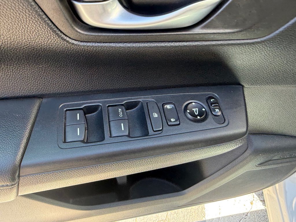 Honda CR-V LX-B, keyless entry, backup camera, Bluetooth 2024 à COLDBROOK, Nouvelle-Écosse - 8 - w1024h768px