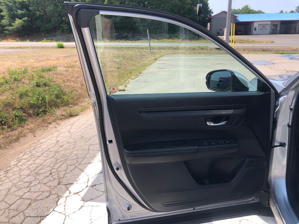 Honda CR-V LX 2WD - Reverse Camera, Carplay, Heated Seats 2025 à COLDBROOK, Nouvelle-Écosse - 7 - w1024h768px