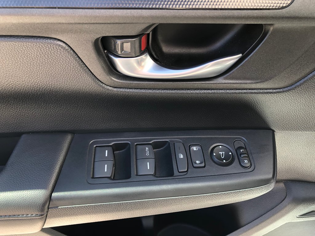 2025 Honda CR-V LX - Heated Seats, Carplay, Reverse Camera in COLDBROOK, Nova Scotia - 8 - w1024h768px