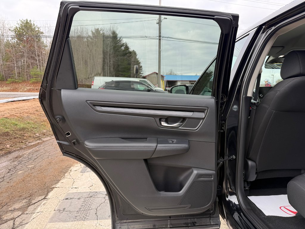 Honda CR-V LX 4WD,Keyless entry, remote start, backup camera 2025 à Kentville, Nouvelle-Écosse - 13 - w1024h768px