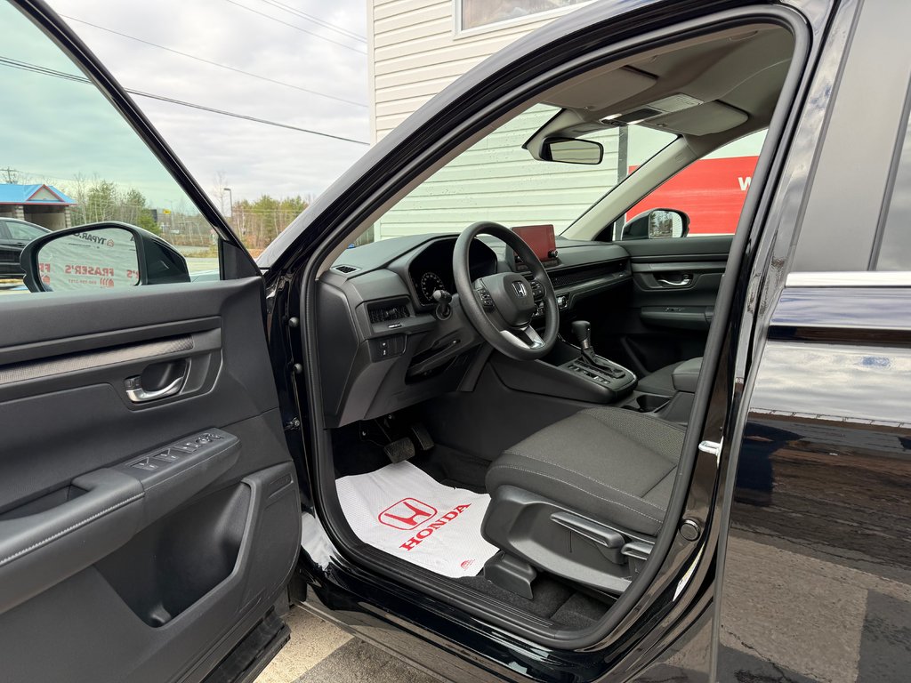 Honda CR-V LX 4WD,Keyless entry, remote start, backup camera 2025 à Kentville, Nouvelle-Écosse - 11 - w1024h768px
