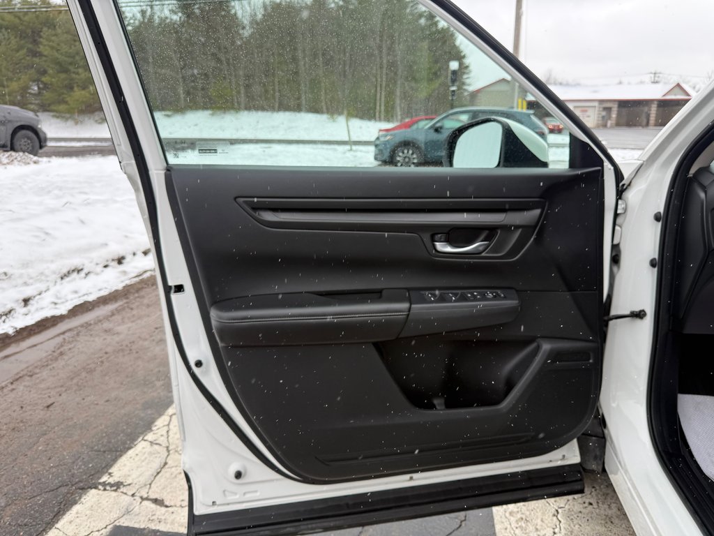 Honda CR-V LX, keyless entry, backup camera, Bluetooth 2025 à Kentville, Nouvelle-Écosse - 7 - w1024h768px