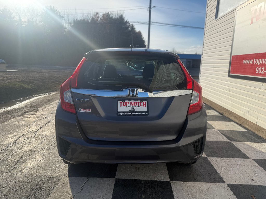 2015 Honda FIT EX/EXL Ex, keyless entry, backup cam,remote trunk release in COLDBROOK, Nova Scotia - 5 - w1024h768px