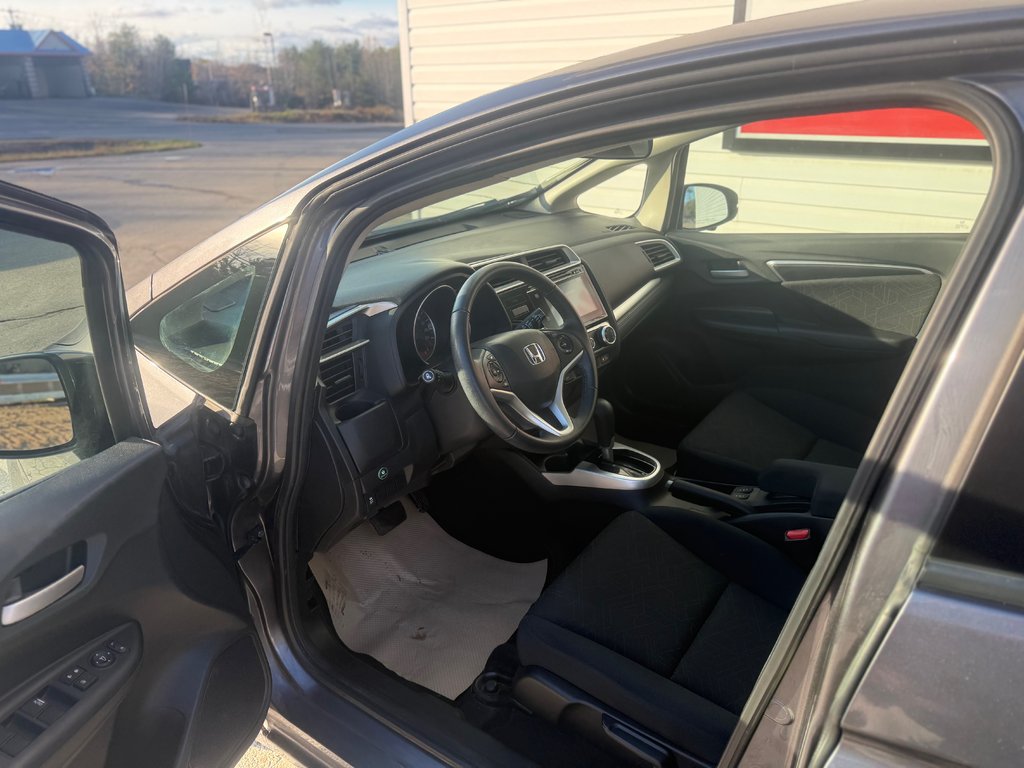 2015 Honda FIT EX/EXL Ex, keyless entry, backup cam,remote trunk release in COLDBROOK, Nova Scotia - 9 - w1024h768px