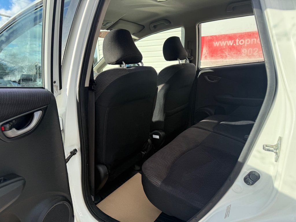 2013 Honda FIT Sport, 5 speed, keyless entry in Kentville, Nova Scotia - 15 - w1024h768px