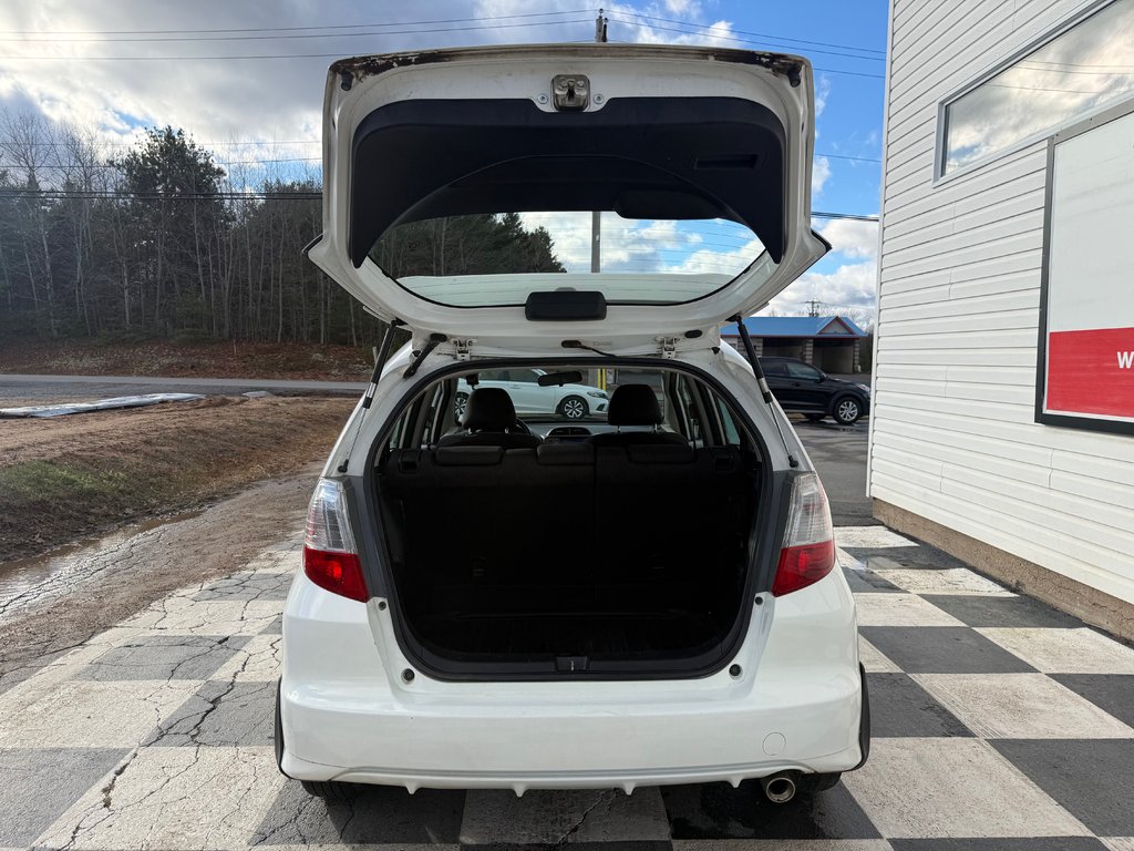 2013 Honda FIT Sport, 5 speed, keyless entry in Kentville, Nova Scotia - 16 - w1024h768px