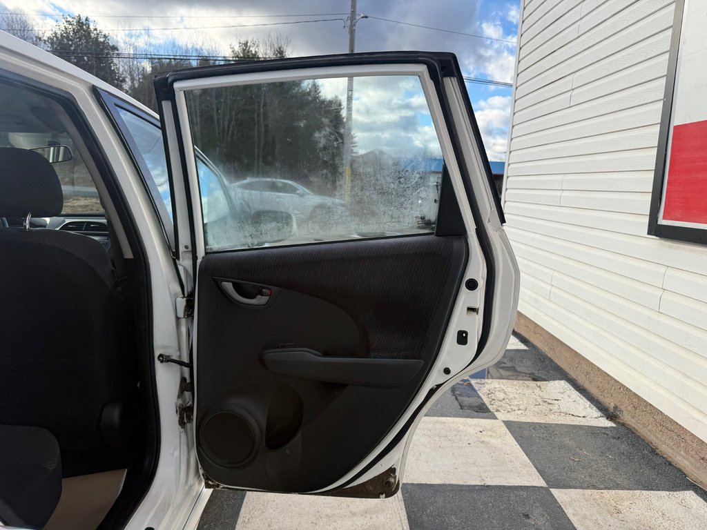 2013 Honda FIT Sport, 5 speed, keyless entry in Kentville, Nova Scotia - 17 - w1024h768px