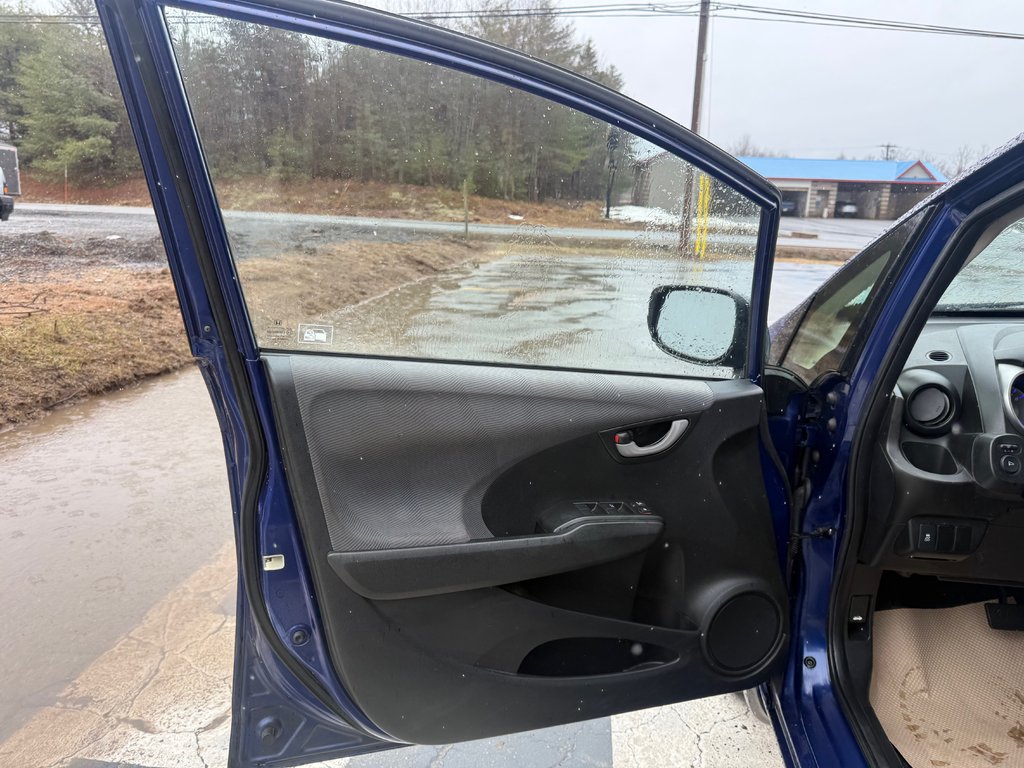 Honda FIT LX, keyless entry, backup camera, Bluetooth 2013 à COLDBROOK, Nouvelle-Écosse - 7 - w1024h768px
