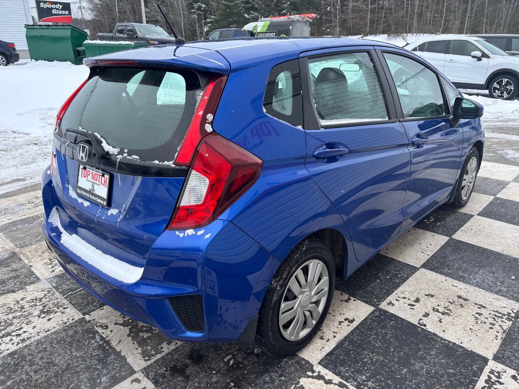 2016 Honda Fit LX - traction control, heated seats, reverse cam in COLDBROOK, Nova Scotia - 4 - w1024h768px