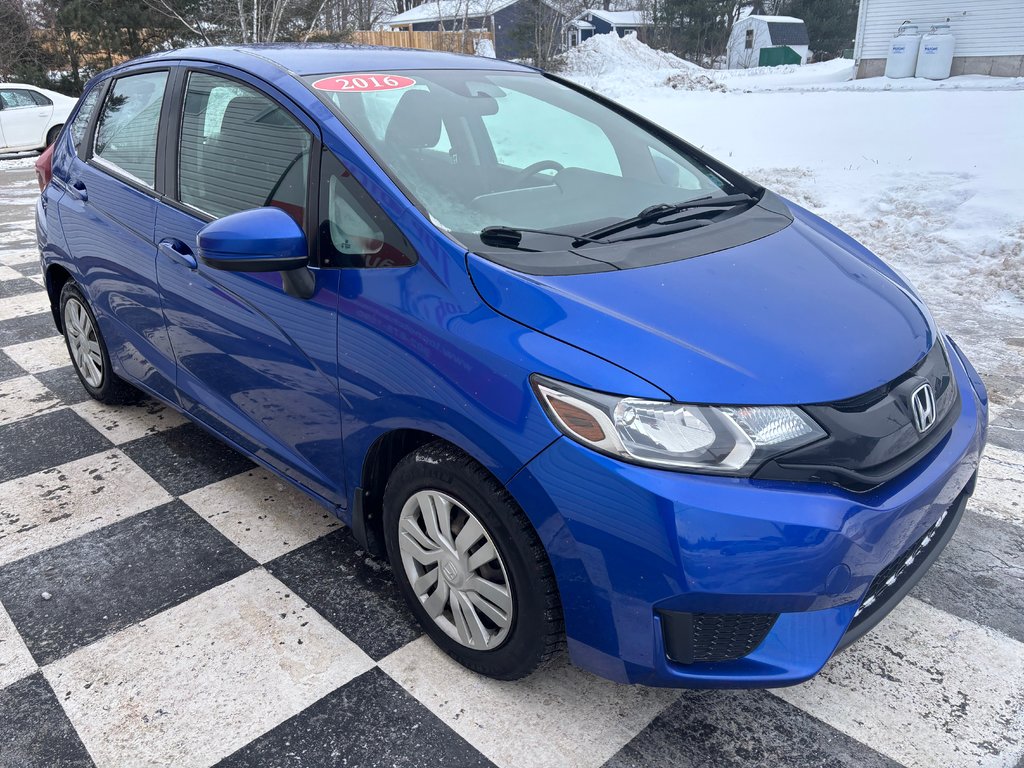 2016 Honda Fit LX - traction control, heated seats, reverse cam in COLDBROOK, Nova Scotia - 3 - w1024h768px