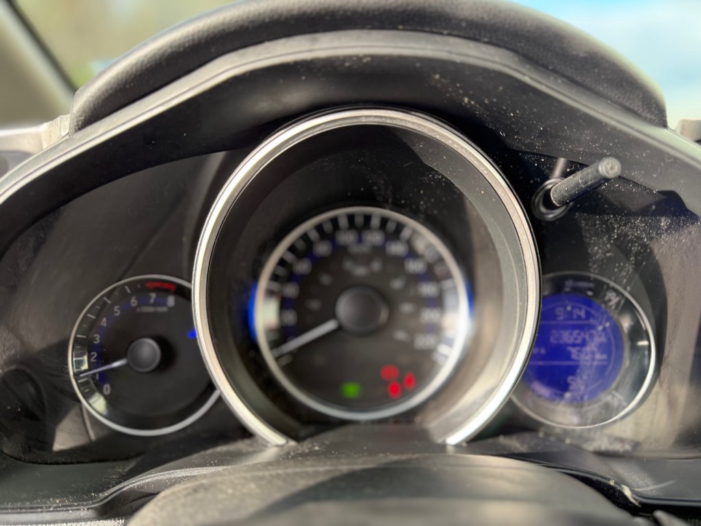 2019 Honda FIT LX, Manual 5-speed, keyless entry, backup camera in COLDBROOK, Nova Scotia - 11 - w1024h768px