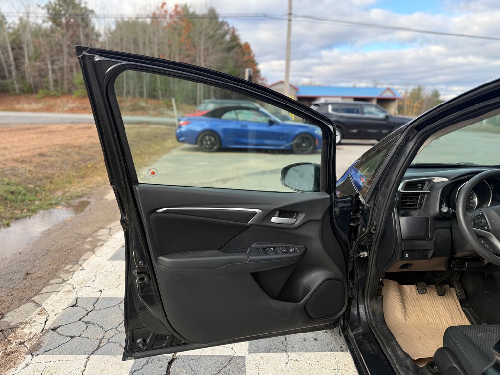 2019 Honda FIT LX, Manual 5-speed, keyless entry, backup camera in COLDBROOK, Nova Scotia - 7 - w1024h768px