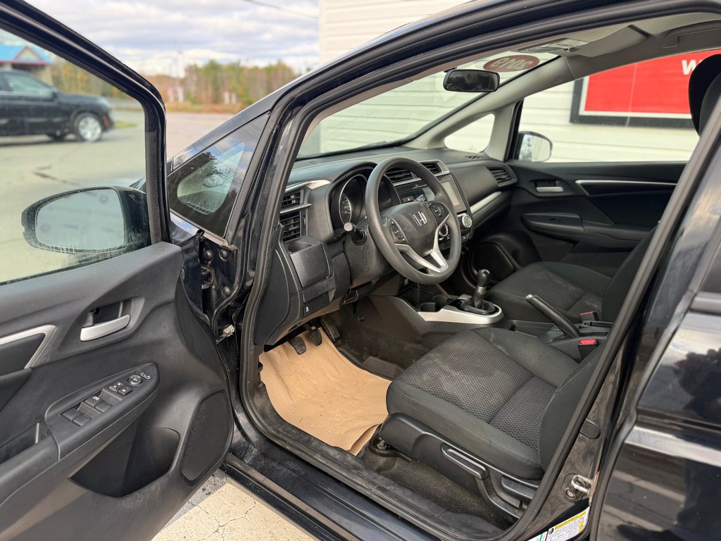 2019 Honda FIT LX, Manual 5-speed, keyless entry, backup camera in COLDBROOK, Nova Scotia - 9 - w1024h768px