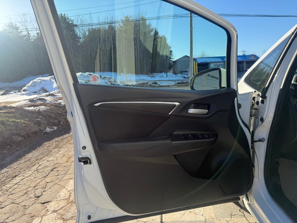 2020 Honda FIT LX , keyless entry, backup camera, Bluetooth in Kentville, Nova Scotia - 7 - w1024h768px