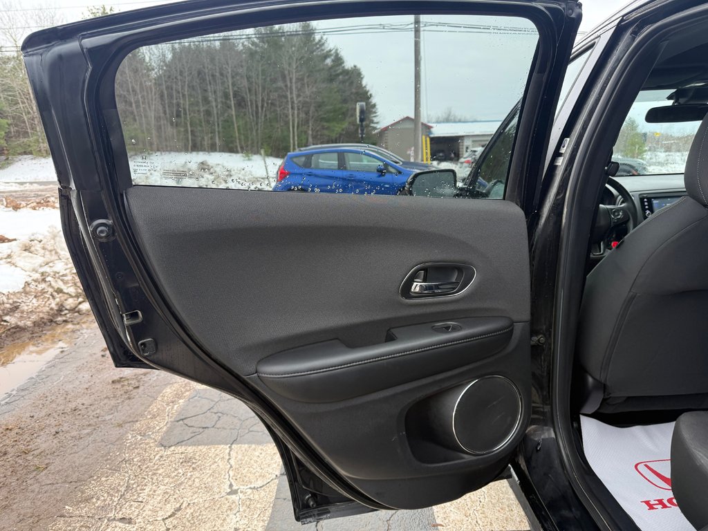 Honda HR-V SPORT Sport, Keyless entry, backup camera, navigation 2020 à Kentville, Nouvelle-Écosse - 15 - w1024h768px