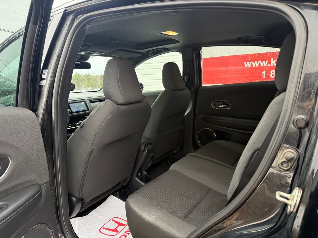 Honda HR-V SPORT Sport, Keyless entry, backup camera, navigation 2020 à Kentville, Nouvelle-Écosse - 16 - w1024h768px