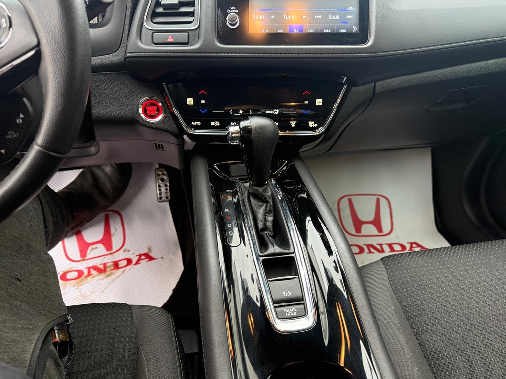 Honda HR-V SPORT Sport, Keyless entry, backup camera, navigation 2020 à Kentville, Nouvelle-Écosse - 13 - w1024h768px