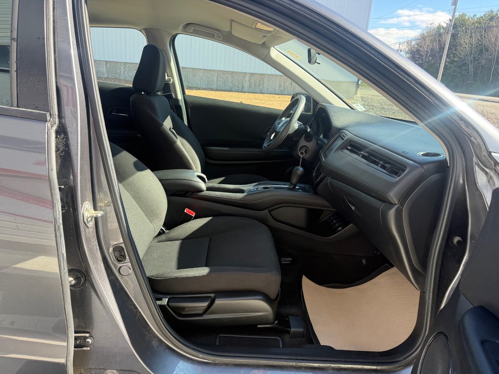 Honda HR-V LX, keyless entry, backup camera, Bluetooth 2017 à COLDBROOK, Nouvelle-Écosse - 19 - w1024h768px