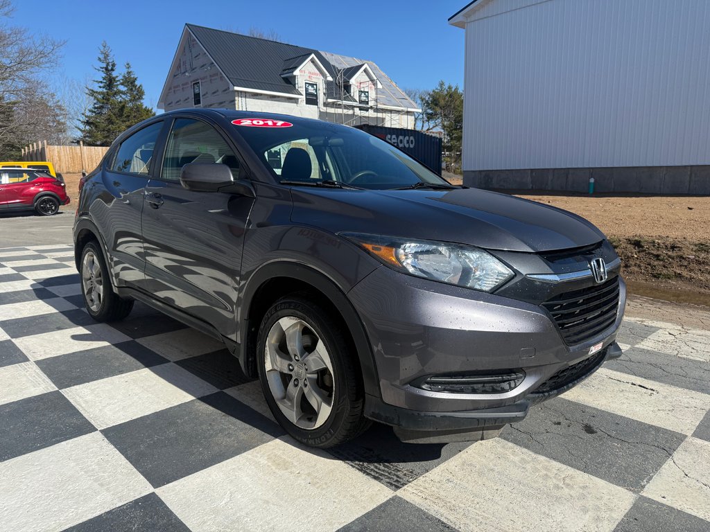 Honda HR-V LX, keyless entry, backup camera, Bluetooth 2017 à COLDBROOK, Nouvelle-Écosse - 3 - w1024h768px