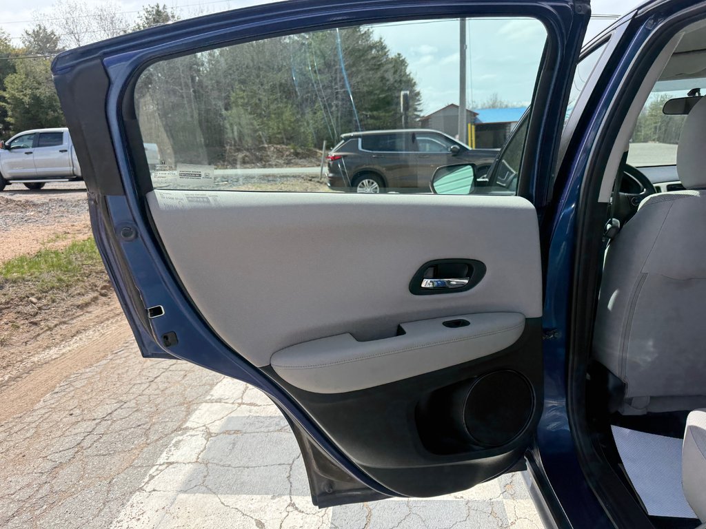 2017 Honda HR-V LX, keyless entry, backup camera, Bluetooth in Kentville, Nova Scotia - 13 - w1024h768px