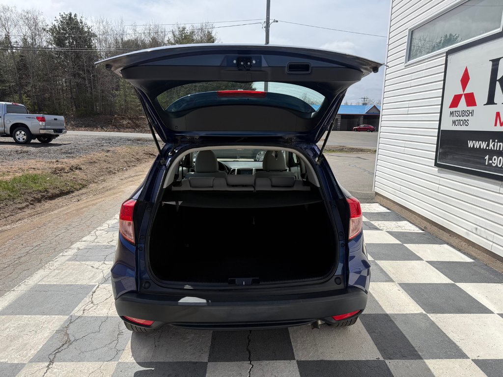 2017 Honda HR-V LX, keyless entry, backup camera, Bluetooth in Kentville, Nova Scotia - 15 - w1024h768px