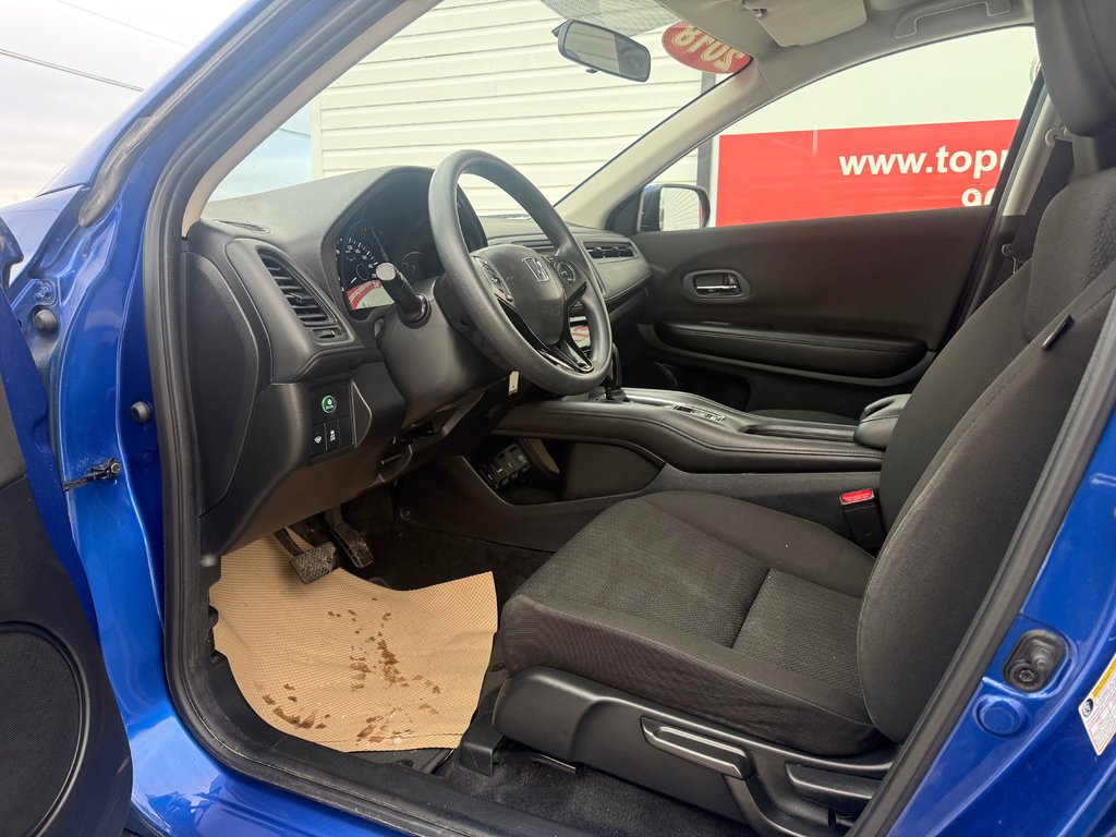 2018 Honda HR-V LX, keyless entry, backup camera, Bluetooth in Kentville, Nova Scotia - 9 - w1024h768px