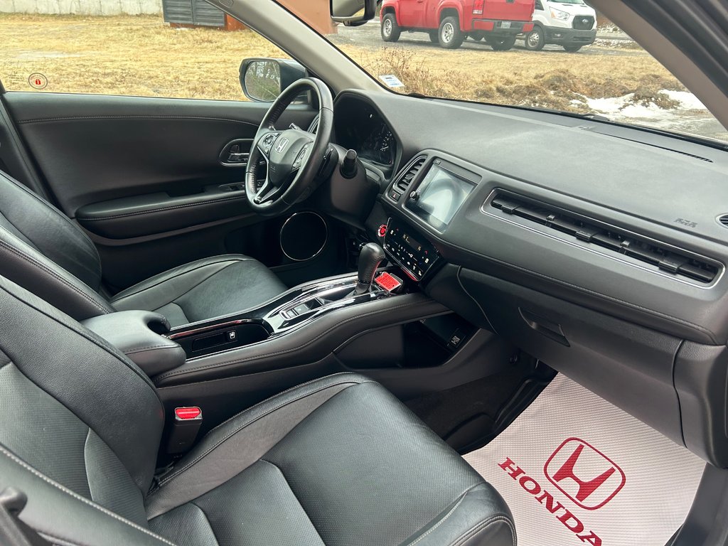 2019  HR-V Touring - Leather, Heated seats, AWD, Sunroof, AC in COLDBROOK, Nova Scotia - 28 - w1024h768px