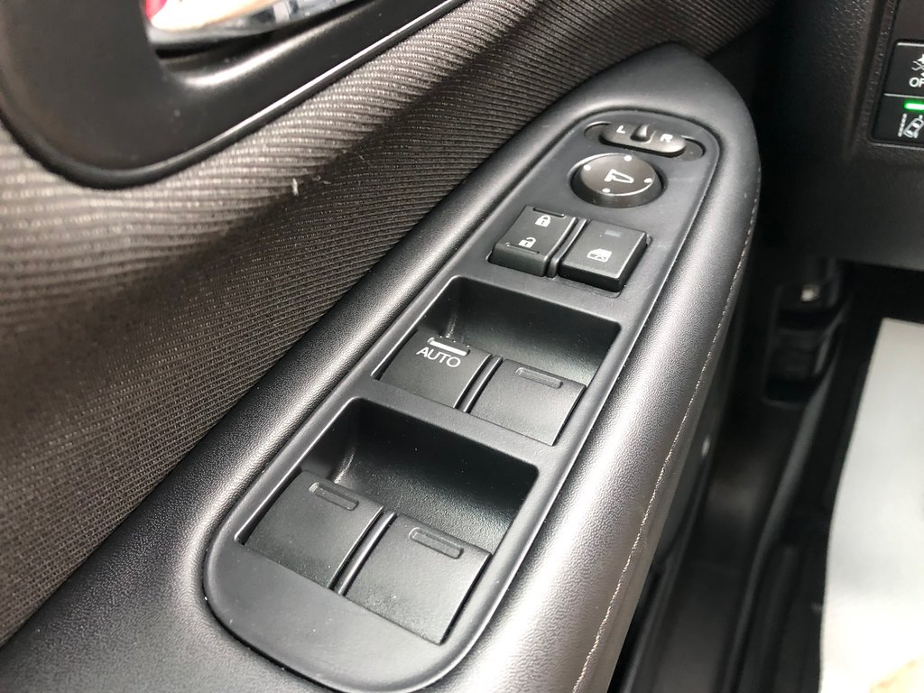 HR-V LX 2WD, hands free, cruise control, econ mode, 2019 à COLDBROOK, Nouvelle-Écosse - 7 - w1024h768px