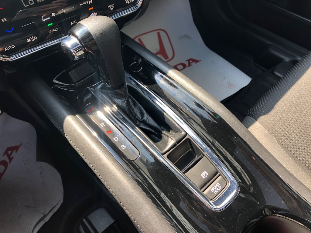 2019 Honda HR-V Sport - sunroof, hands free, reverse camera, a/c in Kentville, Nova Scotia - 15 - w1024h768px