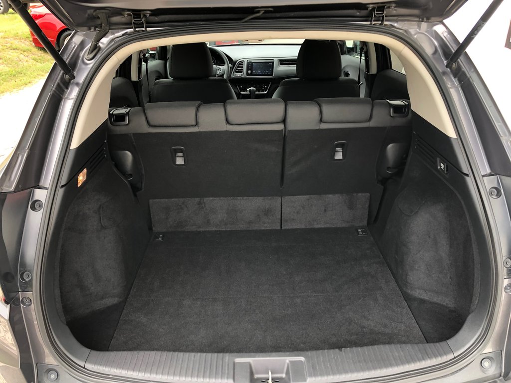 2019 Honda HR-V LX - hands free, reverse camera, heated seats, a/c in COLDBROOK, Nova Scotia - 19 - w1024h768px